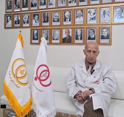 گفتگو با پروفسور فرهود درباره روز عصای سفید